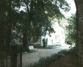 Einfahrt zum Landhaus